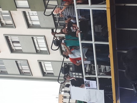 Requião discursa na praça Generoso Marques